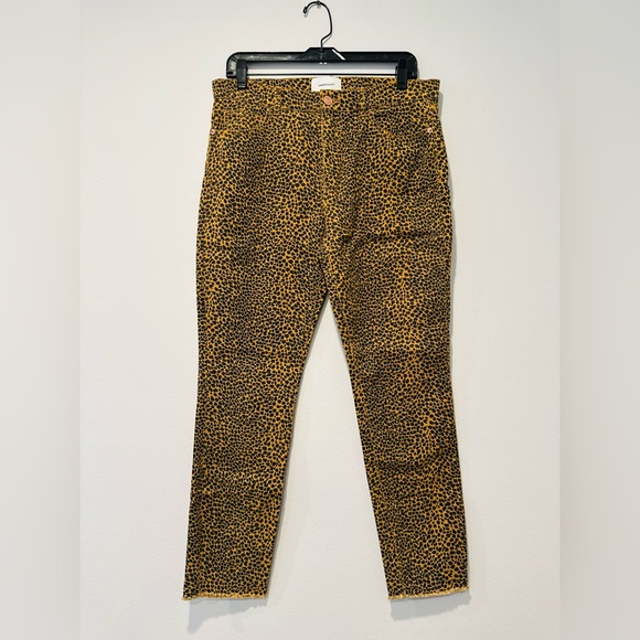 Current/Elliott Denim - CURRENT/ELLIOTT NEW HIGH WAIST STILETTO Spotted Leopard Crop Jean size 30
NWT